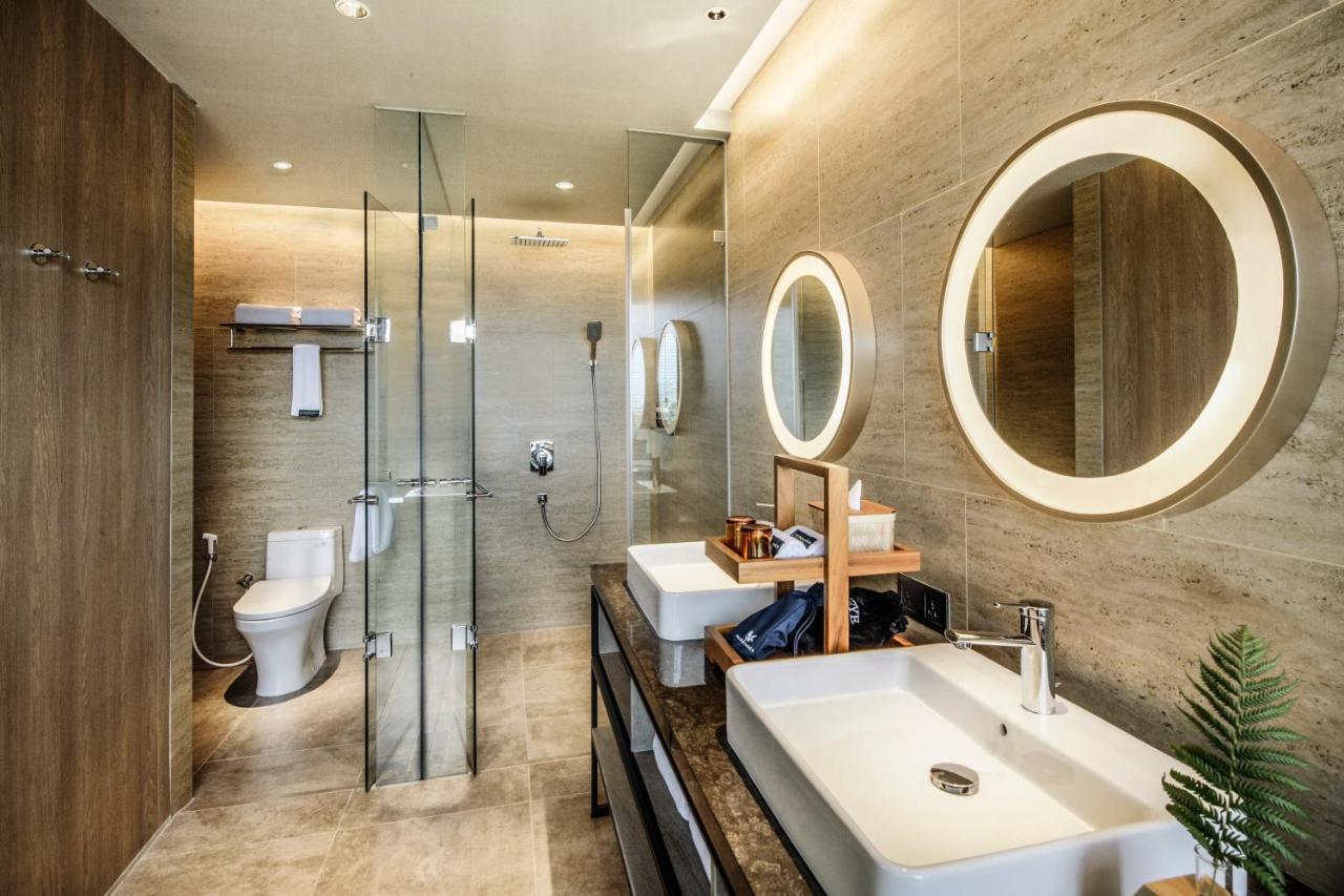The Botanica Sanctuary Hotel Puncak Buitenkant foto Bathroom