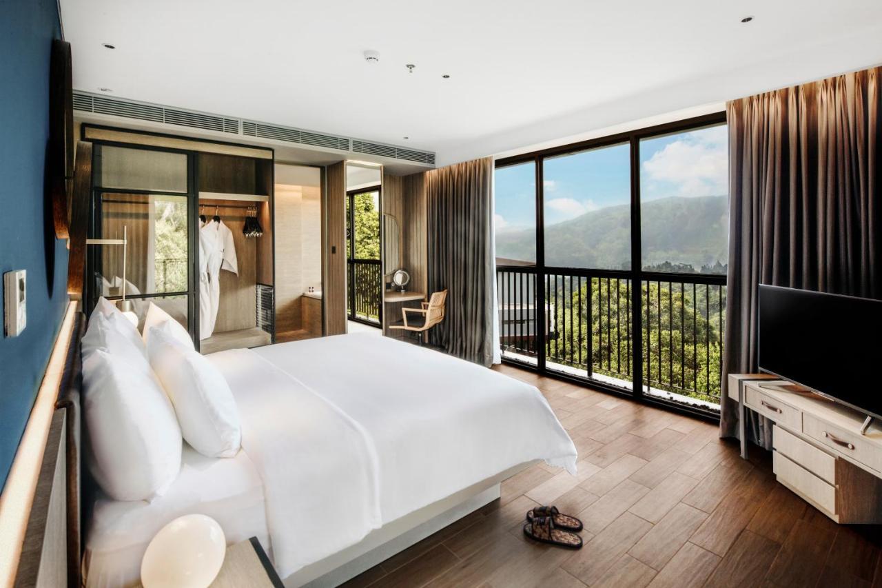 The Botanica Sanctuary Hotel Puncak Buitenkant foto Deluxe Room