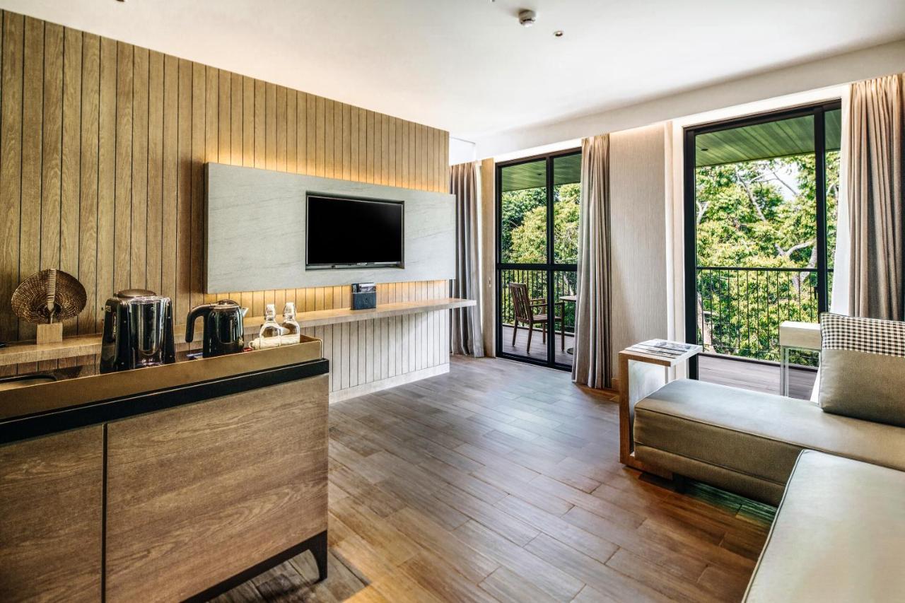 The Botanica Sanctuary Hotel Puncak Buitenkant foto Deluxe Room