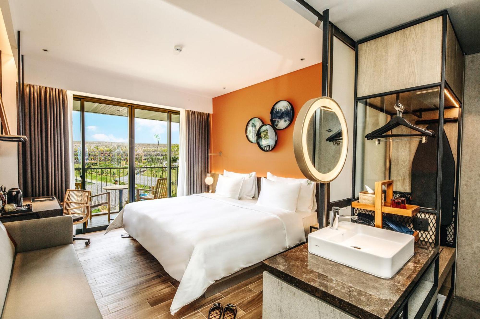 The Botanica Sanctuary Hotel Puncak Buitenkant foto Deluxe Room